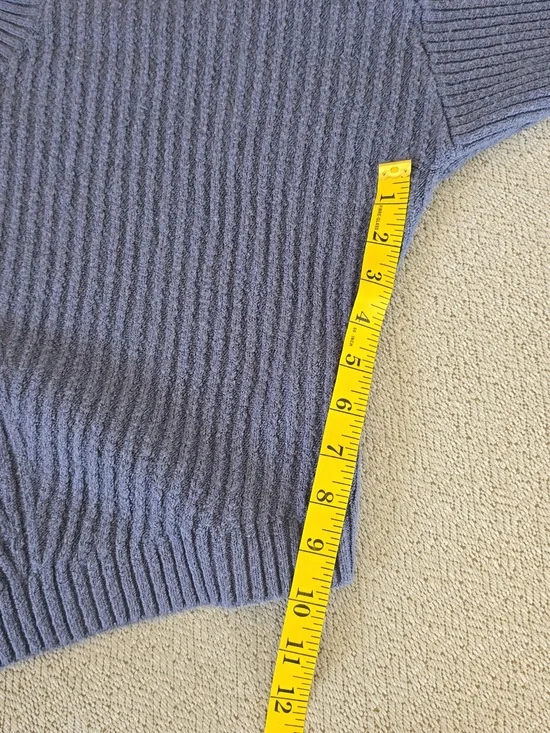 Hollister Blue/Gray Ribbed Fuzzy Stretchy Cropped Sweater - Size XS - Picture 8 of 10